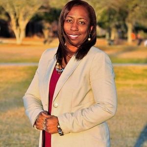 Meet your Posher, Chandra